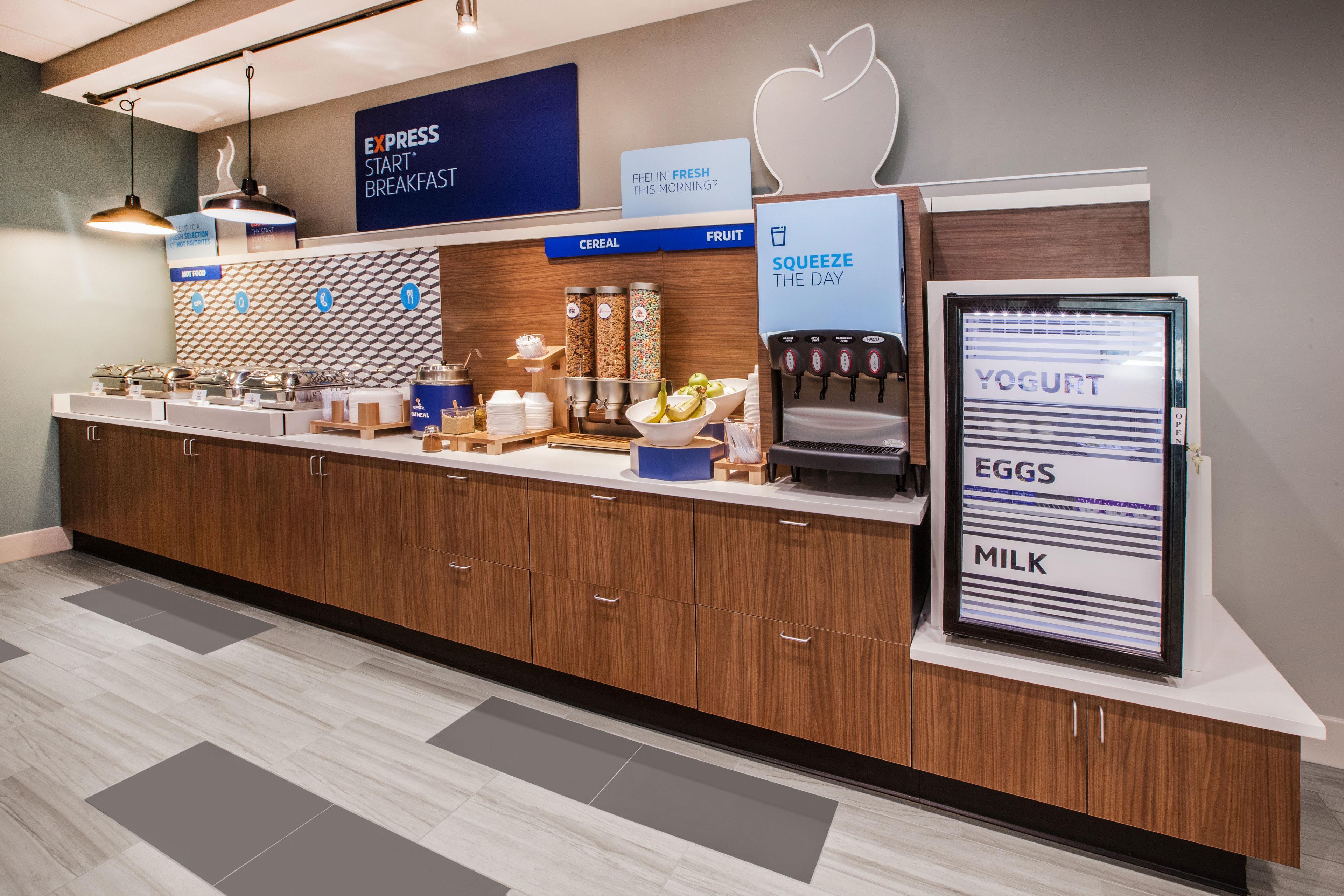 Holiday Inn Express & Suites Denver North - Thornton By Ihg Bagian luar foto